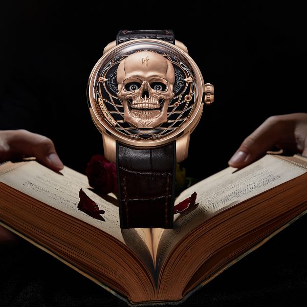 Lucky Harvey Limited Edition Silver Skull Luminous Men Watch - Image 8