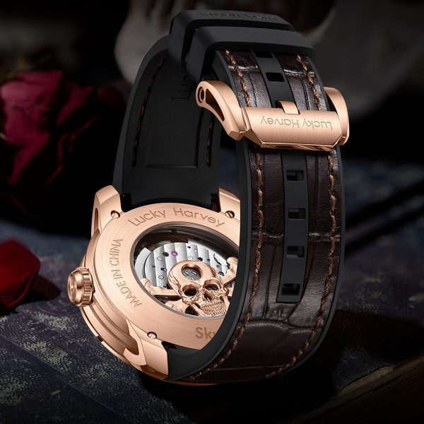 Lucky Harvey Limited Edition Silver Skull Luminous Men Watch - Image 7